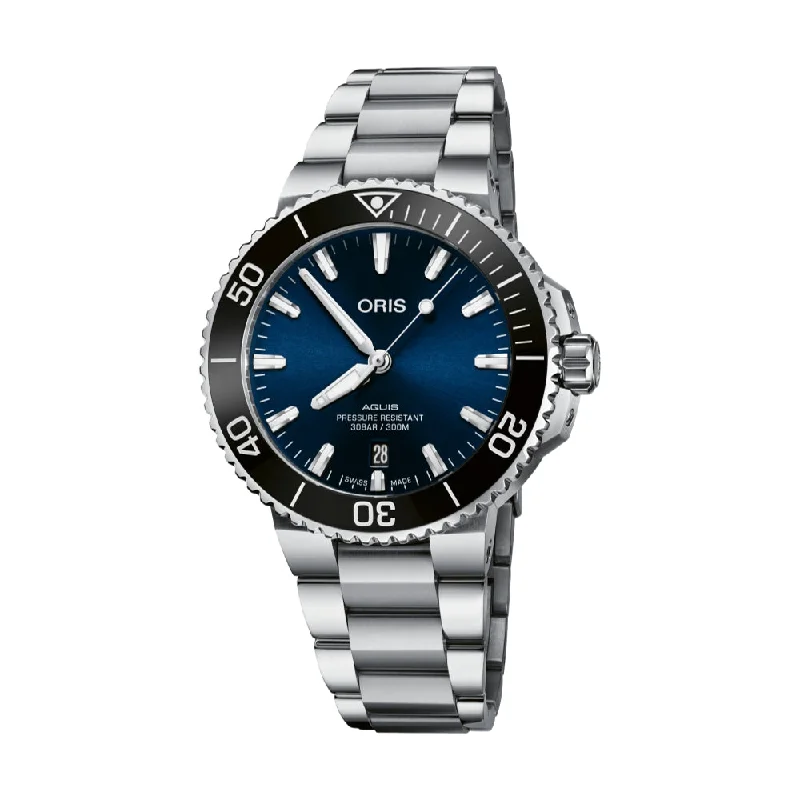 mother-of-pearl dials-Aquis Date Blue Metal 41.5