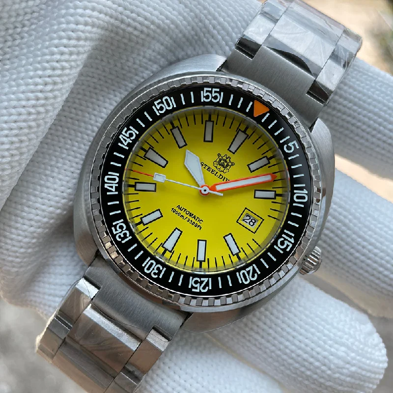 men's dive watches for beginners -Steeldive SD1983 DS-3 1000m Diver Watch