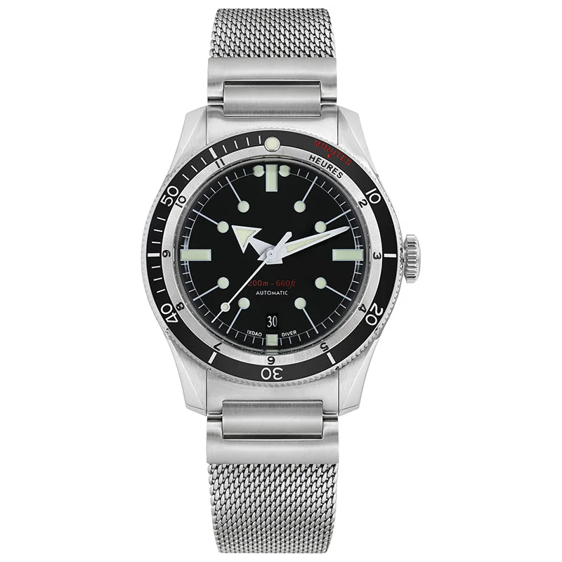 Black dial - black bezel