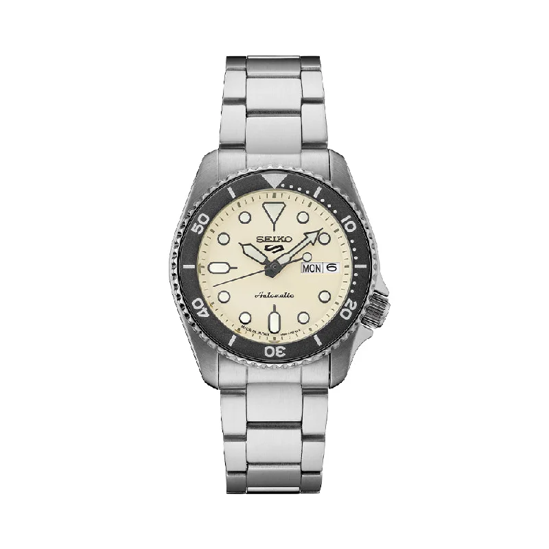men's GMT watches with date magnifier design -SRPK31 5 Sports 38mm - White on Bracelet men's GMT watches with date magnifier design -SRPK31 5 Sports 38mm - White on Bracelet