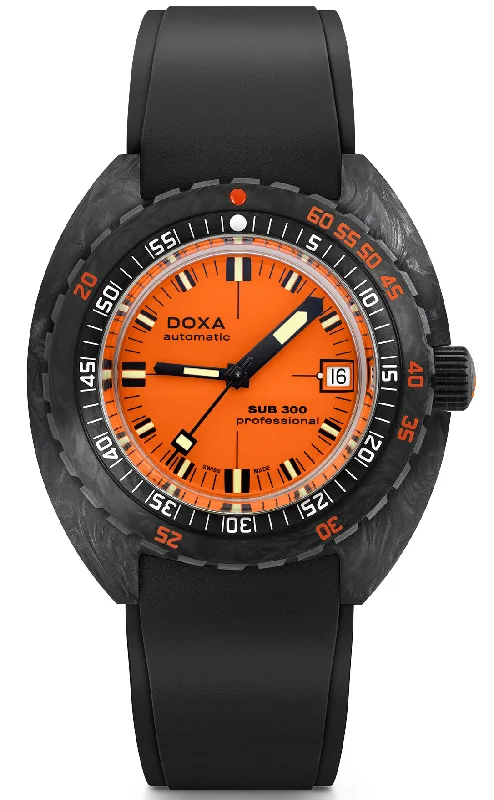 men's mechanical watches with manual design -Doxa SUB 300 Carbon COSC Professional Rubber