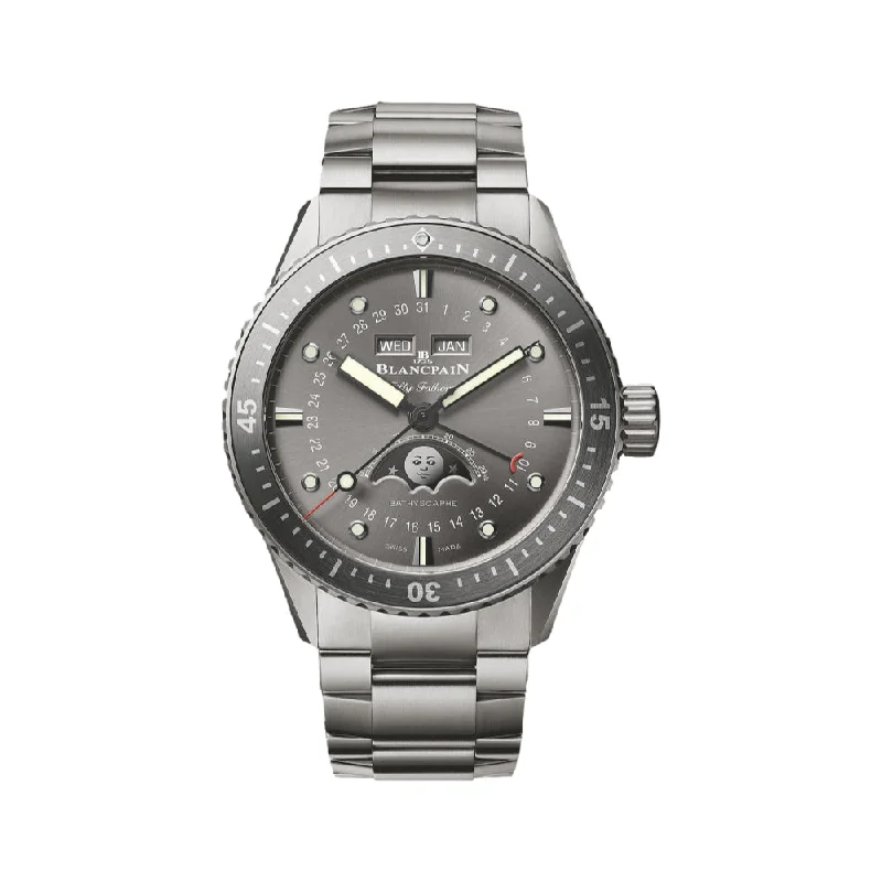 men's field watches with Swiss SuperLuminova style design -Fifty Fathoms Bathyscaphe Quantième Complet Titanium 43mm - Grey on Bracelet men's field watches with Swiss SuperLuminova style design -Fifty Fathoms Bathyscaphe Quantième Complet Titanium 43mm - Grey on Bracelet