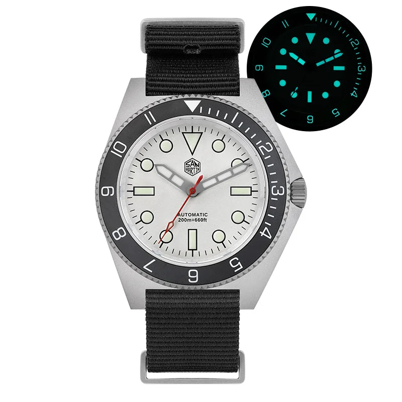 White Dial -BGW9
