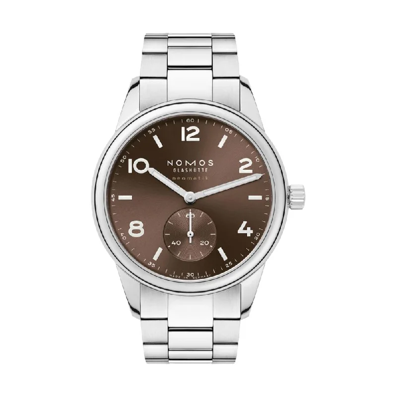 men's pilot watches with perpetual calendar style design -Club Sport Neomatik 39mm - Tabac on Bracelet men's pilot watches with perpetual calendar style design -Club Sport Neomatik 39mm - Tabac on Bracelet