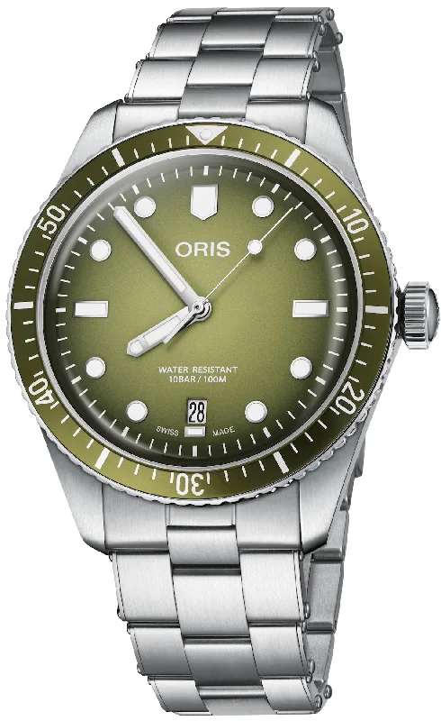 men's dive watches with magnetic-resistant style -Oris Divers Sixty Five Date D