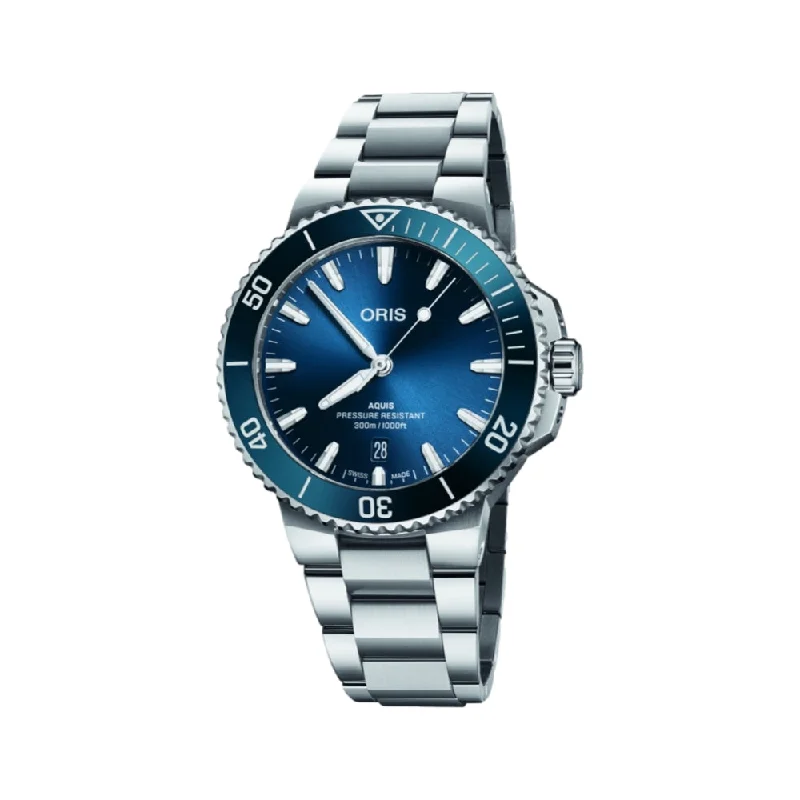 men's dive watches with GPS -Aquis Date 2024 41.5mm - Blue on Bracelet