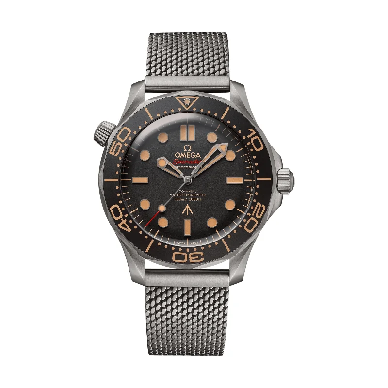 men's quartz chronograph watches -Seamaster Diver 300M 007 Edition Titanium 42mm - Brown on Bracelet