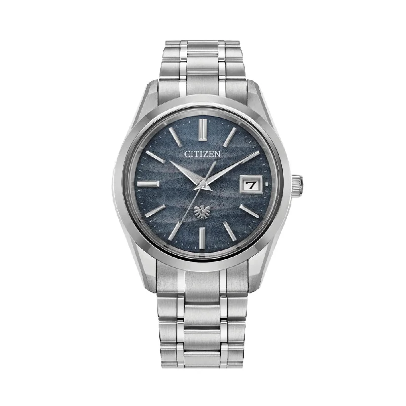 men's dive watches with quartz style -The CITIZEN Eco-Drive Super Titanium 38.3mm - Grey on Bracelet